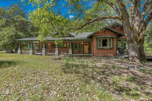 9490 St John Rd, Hyampom, CA, 96046 | Card Image