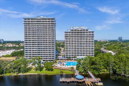 2-801-13427 Blue Heron Beach Dr, ORLANDO, FL, 32821-6302 | Card Image