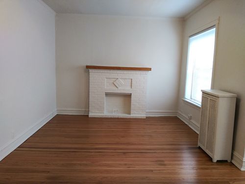 3-705 Cornelia Ave, Chicago, IL, 60657-2423 | Card Image