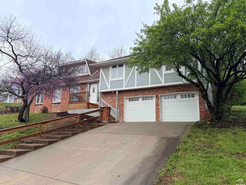 1617 Alvamar Dr, Lawrence, KS, 66047-1715 | Card Image