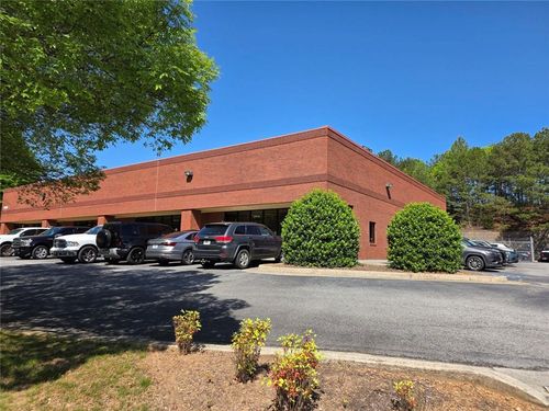 300-400-5039 B U Bowman Dr, buford, GA, 30518-5870 | Card Image