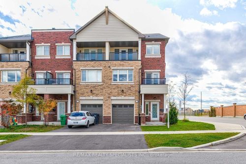 44 Sky Harbour Dr, Brampton, ON, L6Y0V6 | Card Image