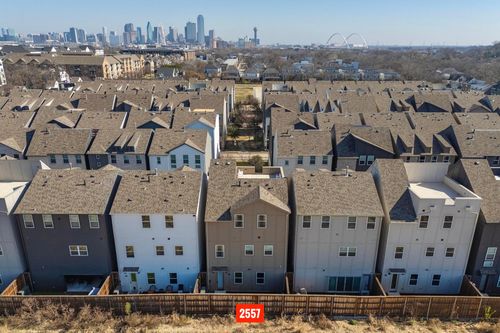 2557 Carmelita St, Dallas, TX, 75212-2938 | Card Image