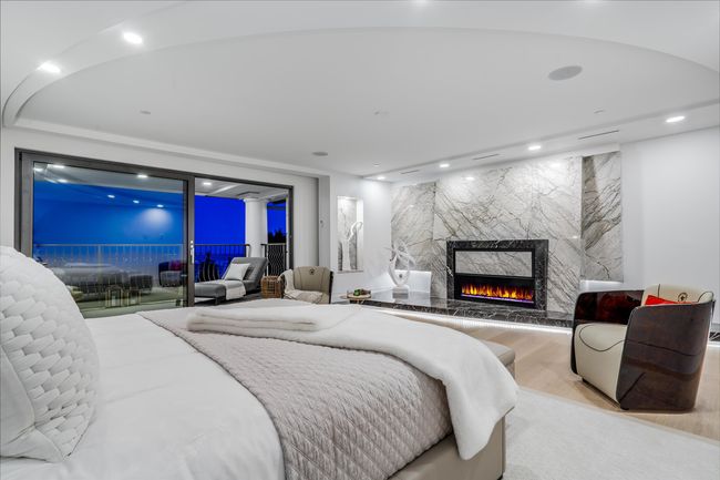 1123 Crestline Rd, House other with 6 bedrooms, 9 bathrooms and 8 parking in West Vancouver BC | Image 21