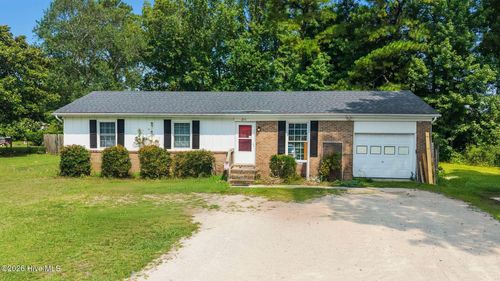 211 N Nunn St, Havelock, NC, 28532-2046 | Card Image