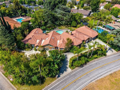 200 W Hermosa Dr, Fullerton, CA, 92835-1504 | Card Image