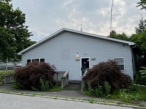 221-217221 E 6th Ave, Altoona, PA, 16602-2749 | Card Image