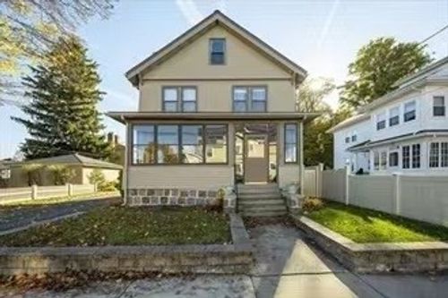 11 Gould St, Quincy, MA, 02170-2801 | Card Image