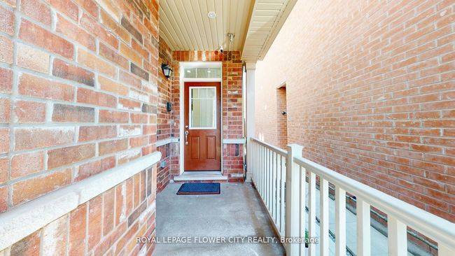 3 Fenchurch Dr, House other with 6 bedrooms, 4 bathrooms and 2 parking in Brampton ON | Image 4