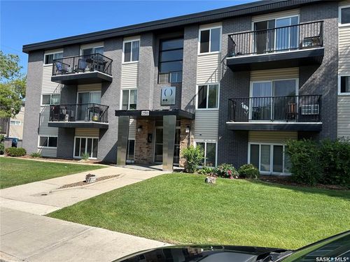 4-2203 7th St E, Saskatoon, SK, S7H0Z9 | Card Image