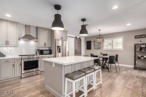 8225 E Minnezona Ave, Scottsdale, AZ, 85251-1740 | Card Image