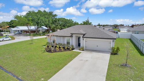 920 Sw Castaneda Ln, Port St Lucie, FL, 34953-3239 | Card Image