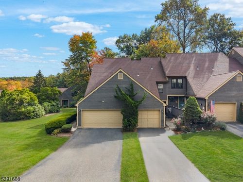 16 Quincy Ln, West Milford, NJ, 07480-1287 | Card Image