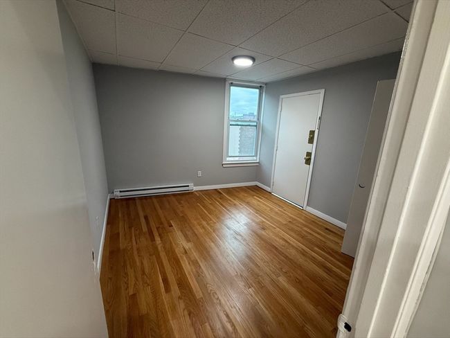 APT-3C - 83 Haven St, Condo with 2 bedrooms, 1 bathrooms and null parking in Reading MA | Image 7