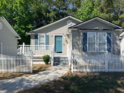 11 Spar Pole Ln, Bluffton, SC, 29910-6109 | Card Image