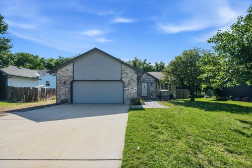 1006 Park Rd, Rose Hill, KS, 67133-9438 | Card Image