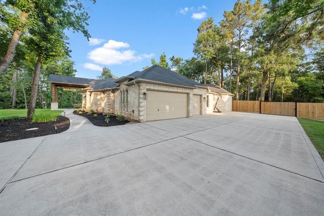 28611 Benders Crossing Dr, House other with 3 bedrooms, 4 bathrooms and 3 parking in Spring TX | Image 5