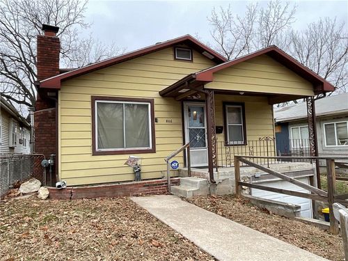 806 Utley Ave, Kansas City, MO, 64125-1256 | Card Image