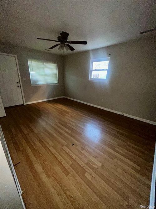 2505 La Belle St, Detroit, MI, 48238-4000 | Card Image