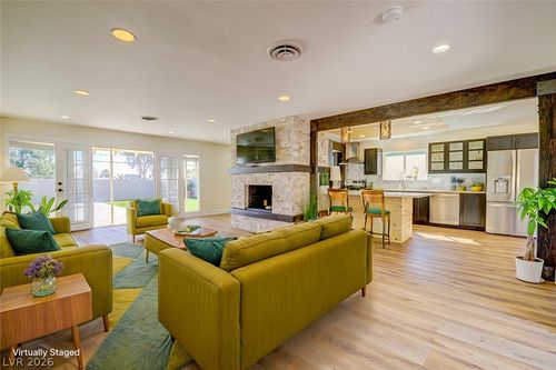 1905 S 16th St, Las Vegas, NV, 89104-3519 | Card Image