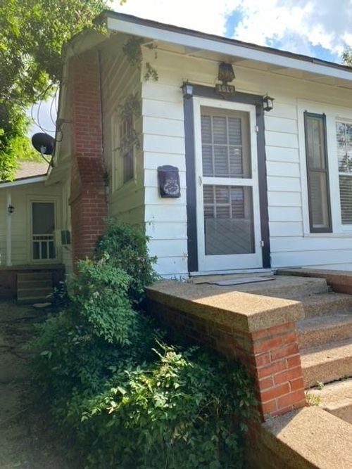 1617 15th St, Huntsville, TX, 77340-4348 | Card Image