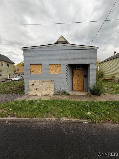 521 19th St, Niagara Falls, NY, 14301-2223 | Card Image
