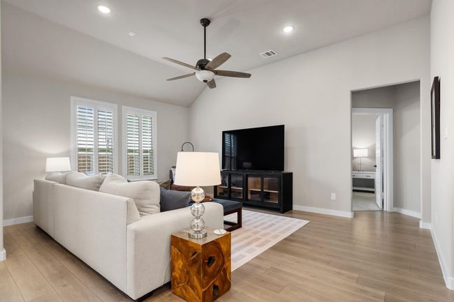 1363 Tecoma Trl, House other with 4 bedrooms, 2 bathrooms and null parking in Justin TX | Image 13