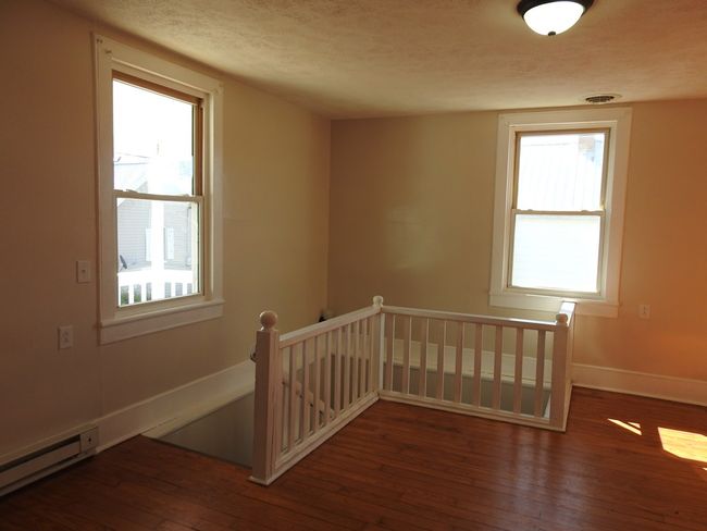 106 S Boss Row, House other with 3 bedrooms, 2 bathrooms and null parking in Fries VA | Image 16