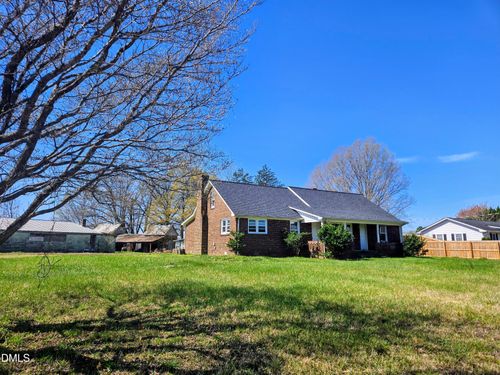 908 Boone Rd, Burlington, NC, 27217-7913 | Card Image