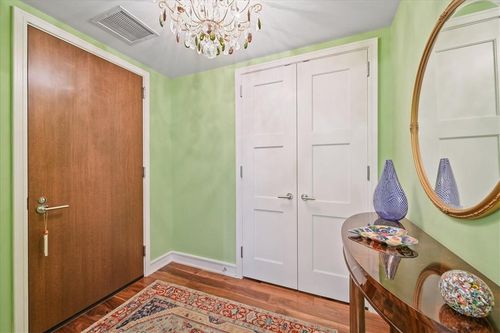 apt-28g-5 Renaissance Sq, White Plains, NY, 10601-3049 | Card Image