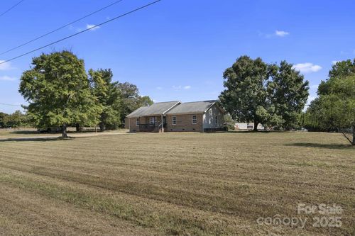 225 Lm Overcash Rd, Salisbury, NC, 28146-9604 | Card Image