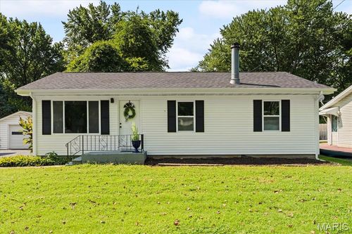 9106 Summit Dr, Fairview Heights, IL, 62208-1000 | Card Image