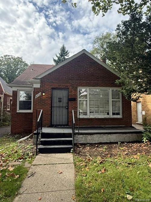 8281 Carlin St, Detroit, MI, 48228-2734 | Card Image