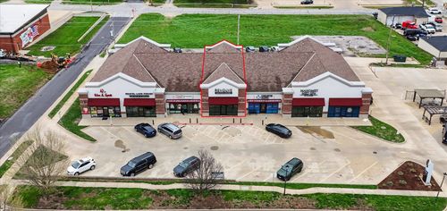 604 E Main St, Mahomet, IL, 61853-3543 | Card Image