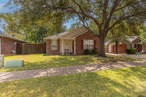 462 Redbud Cir, Whitehouse, TX, 75791-4404 | Card Image