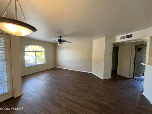 34204-5751 N Kolb Road, Tucson, AZ, 85750 | Card Image