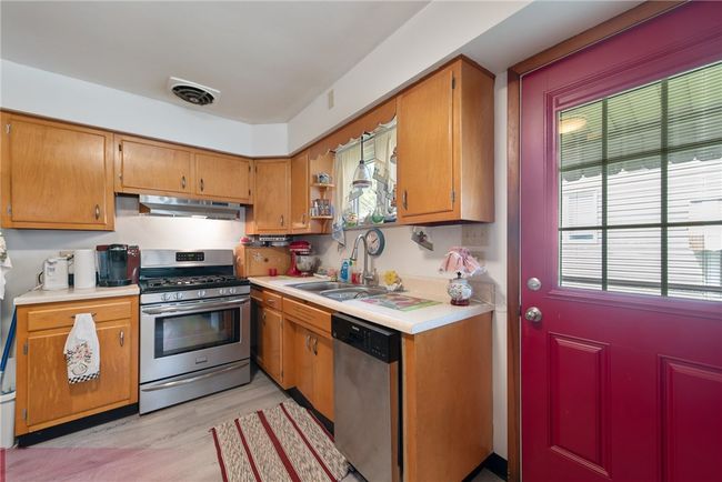 185 Center St, House other with 3 bedrooms, 2 bathrooms and 2 parking in Springdale PA | Image 17