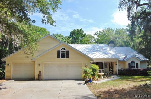 26 Oak Avenue, Inglis, FL, 34449 | Card Image