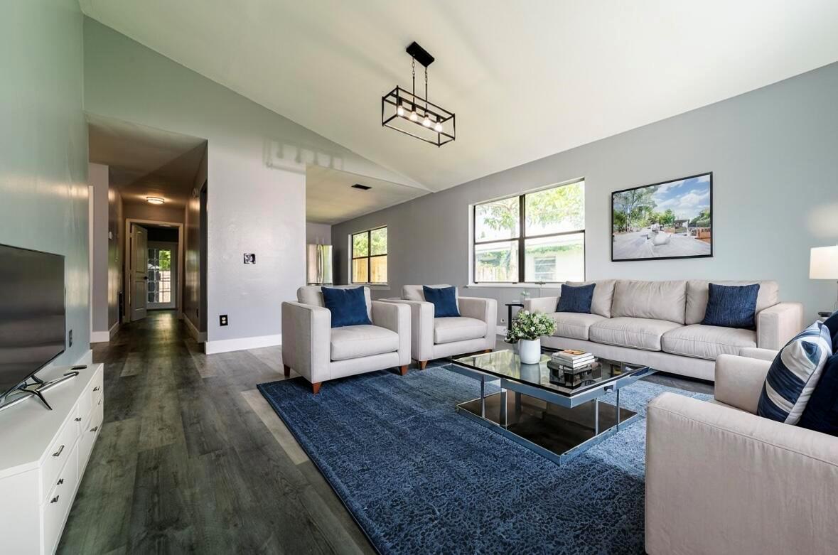 17th Ct, Vero Beach, FL 32962