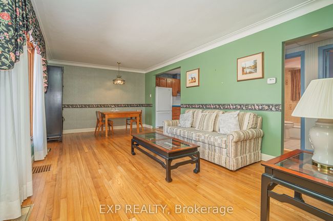 76 Cote Des Neiges Rd, House other with 2 bedrooms, 2 bathrooms and 2 parking in Nepean ON | Image 5