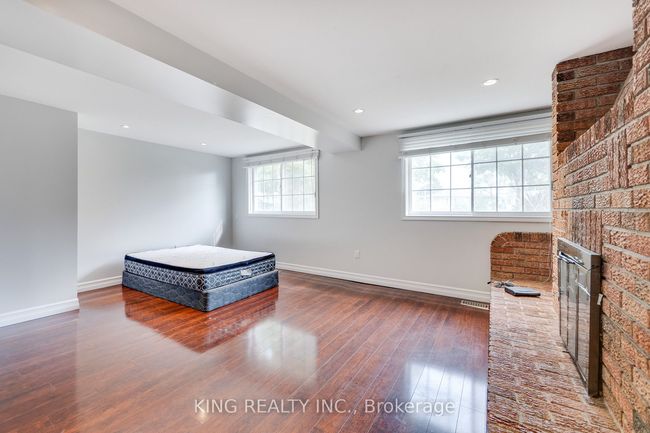1761 Daleview Cres, House other with 4 bedrooms, 2 bathrooms and 8 parking in Cambridge ON | Image 28