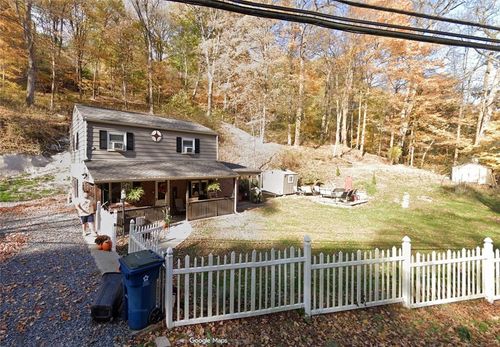 258 Spring Run Rd, Crescent, PA, 15046-5401 | Card Image