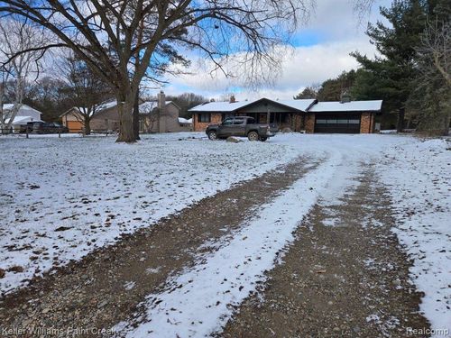 11914 Davisburg Rd, Springfld Twp, MI, 48350-2644 | Card Image