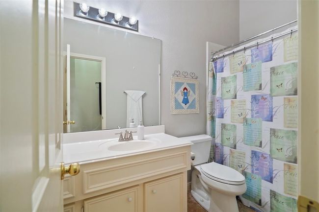 Additional full bathroom. | Image 24