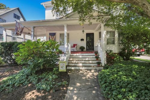 35 Broadview St, Bristol, CT, 06010-5107 | Card Image