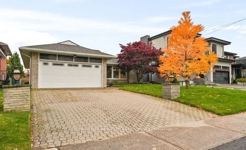 185 Rathburn Rd, Etobicoke, ON, M9B2L5 | Card Image