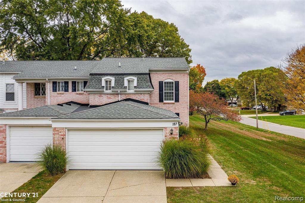 Canterbury Trail Dr, Rochester Hills, MI 48309 #1
