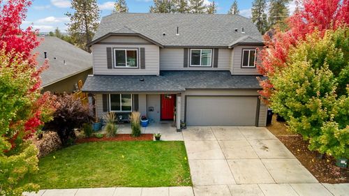 21245 Se Golden Market Ln, Bend, OR, 97702-3651 | Card Image