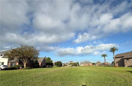 2887 Sugar Lakes Ln, Paulina, LA, 70763-2532 | Card Image