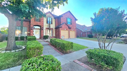 3455 Daisy Ln, Grand Prairie, TX, 75052-8055 | Card Image